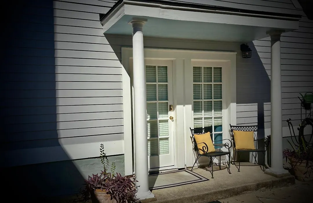 Chesnut Cottage Inn-1